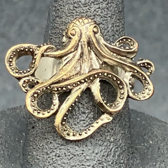 Octopus Ring As Is Silver Adjustable Size 7 + Detailed Boho Nautical Sea Life - Picture 1 of 7